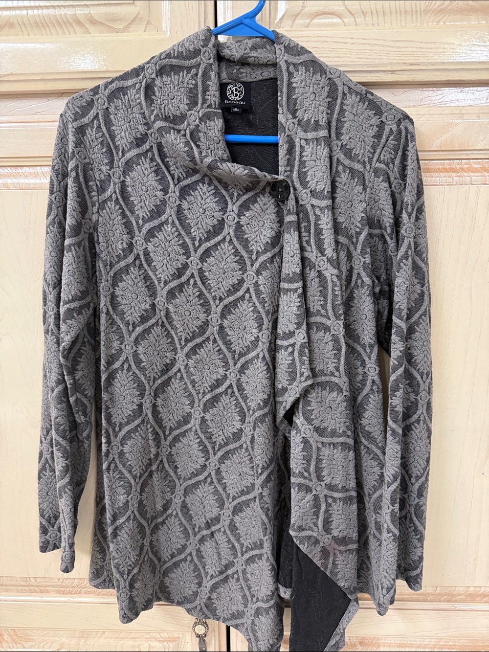 Bobeau Gray Floral Knit Cardigan